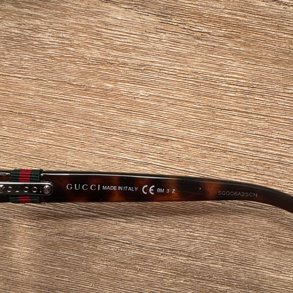 Gucci Aviators - Picture 4 of 6